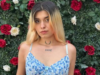 bedroom live cam LannaHooter