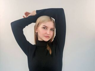 beautiful webcam girl LasandraVanlier