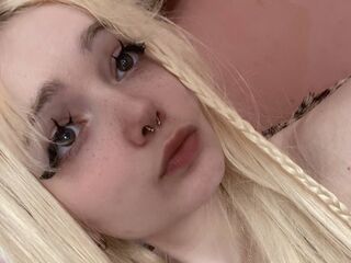 camgirl playing with sextoy LaticiaDemetris