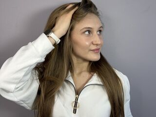 cam girl video LatrinaBrounson