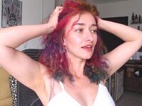 topless webcamgirl LauraCastel
