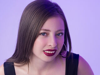 camwhore shaved pussy LennaPhillips