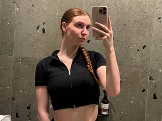 jasmin adult cam LessieNunz