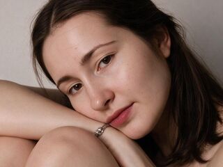 naked camgirl LindsyGreb