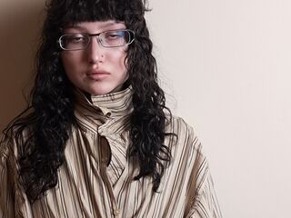 naughty camgirl fingering pussy LonnieMackaman