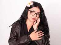 webcam striptease show LunaBlur