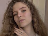 beautiful webcam girl MatildeKromka
