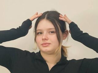 fingering camgirl MauritaRoberge