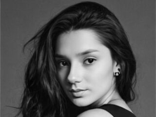 beautiful girl webcam MaybelleMenjes