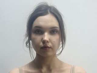 camgirl shaving pussy MeganJefferson