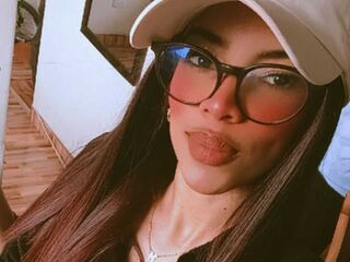 fingering camslut MeliRivers