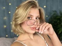 beautiful webcamgirl MilaMelson