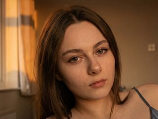 cam chat room MireyaElowen