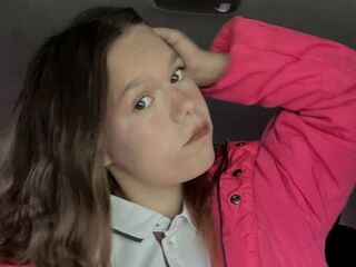 camwhore masturbating with dildo MozellKotlle