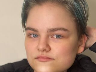 hot cam girl masturbating with dildo NilaPerine