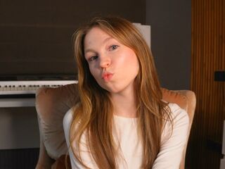 camslut fingering wet pussy PaulaPawley