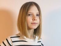 naked cam girl masturbating with dildo RosanaGabbard