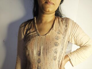 bedroom cam RubbynaKhan