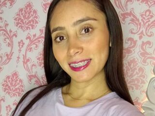 free webcam chatroom ScarlettMills