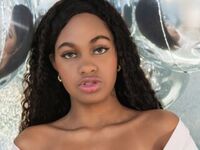 camslut fingering pussy StormiHills