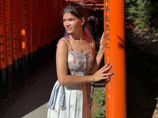 girl webcam naked ThuAllin