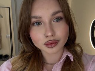 fingering camslut VernitaErmita