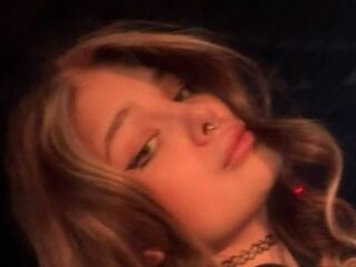 camslut fingering shaved pussy ViolaKerelina