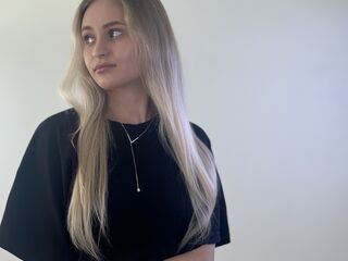 naked cam girl masturbating ZoilaCliffe